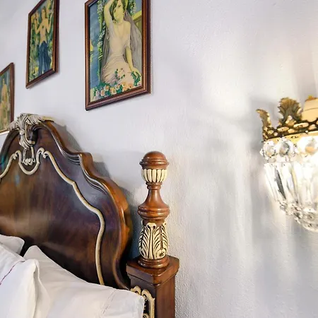 Ta Petrina Apartment *