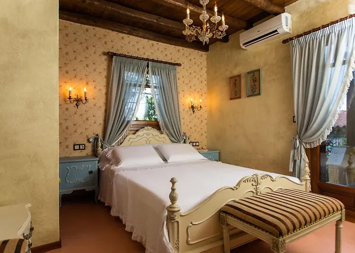 Ta Petrina * Vourvourou