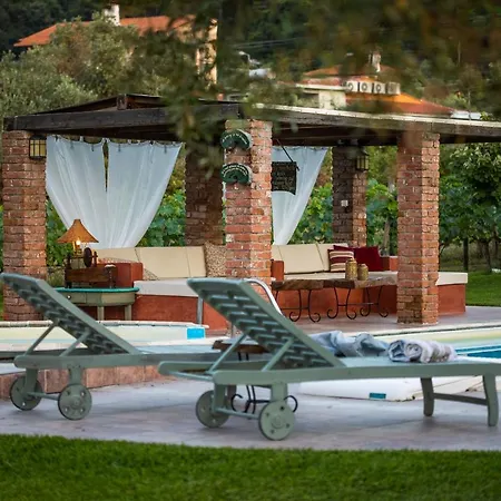 Ta Petrina וורוורו