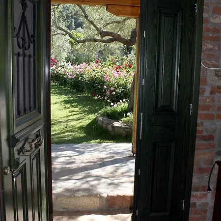 Appartement Ta Petrina Vourvourou